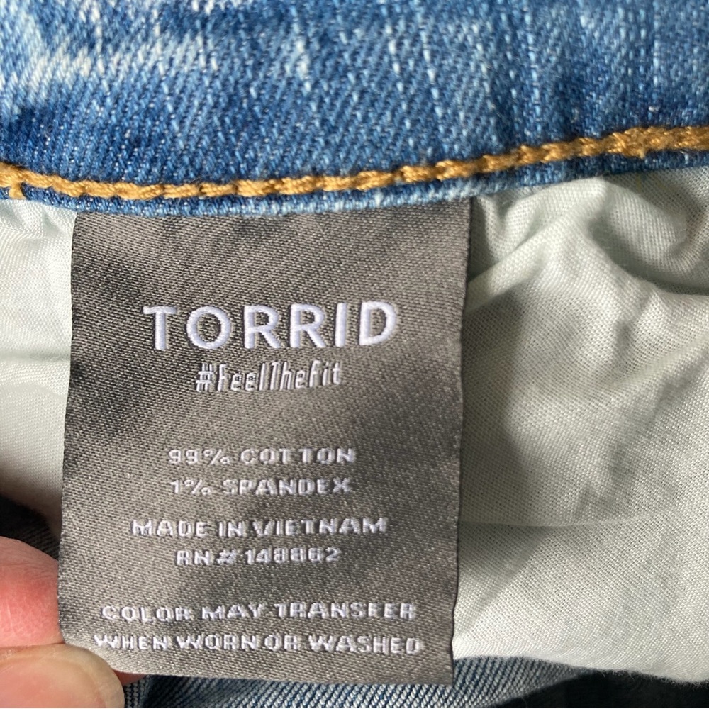 torrid Perfect Wide Leg Vintage Stretch Light Blue Distressed Jeans Women’s 16 - Picture 7 of 11